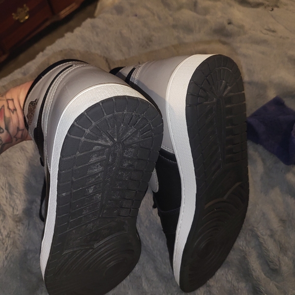 Jordan Shadows 1 size 13 - Picture 4 of 5